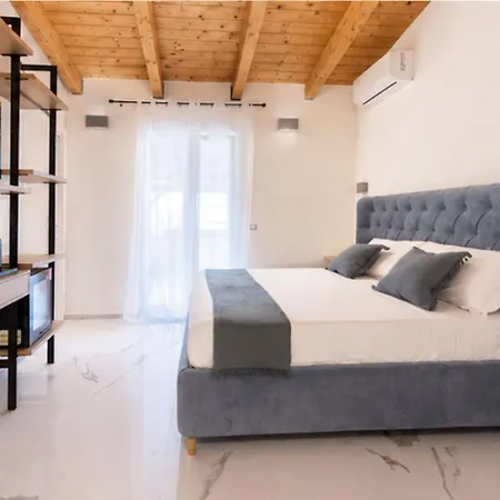 Casa Madrigale - Radici E Ritorni